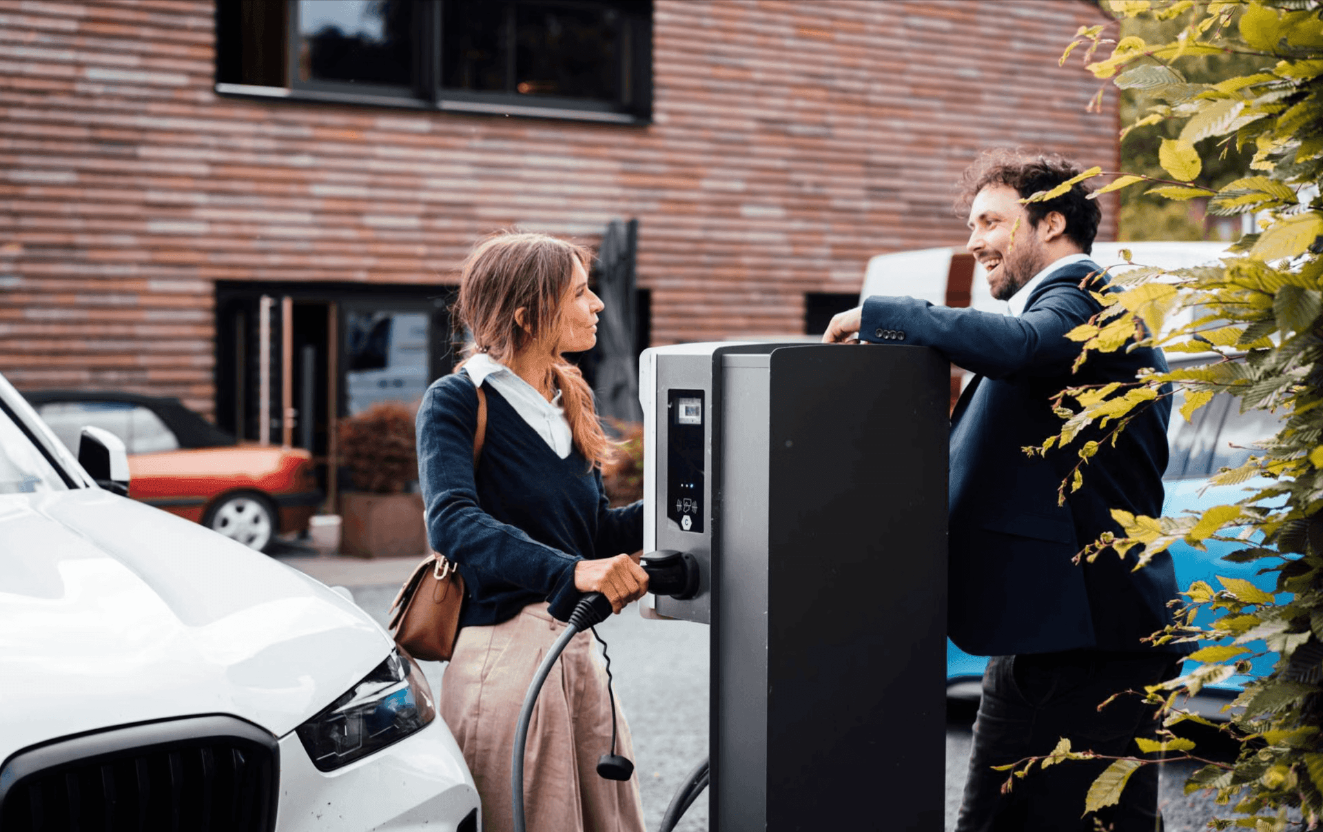 Borne de Recharge à Domicile pour les Salariés : Avantage en Nature ou Actif d’Entreprise ? Guide d’Évaluation 2025